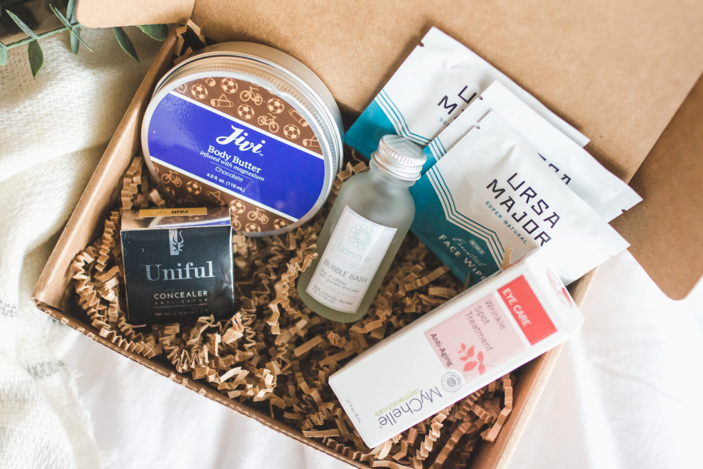 Unboxing: Goodbeing December 2018 Box Review - She Is Elizabeth Ann